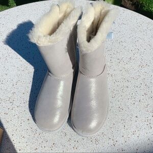 Brand new UGG Shearling Boots w/ Bow Details​